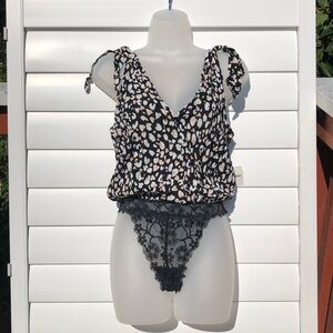 NWT Intimately free people lace Bare it all bodysuit ON SALE